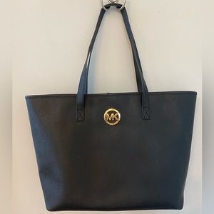 AUTHENTIC Michael Kors Black Saffiano leather tote